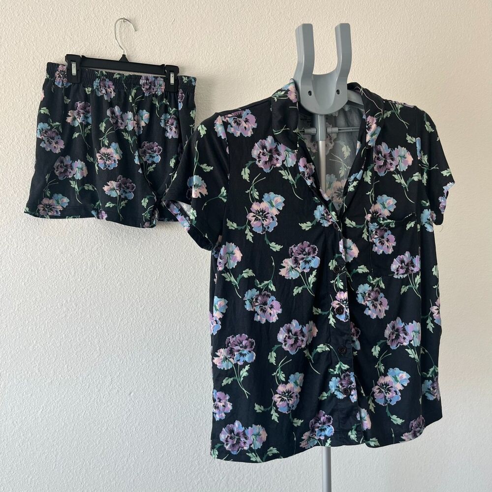 Vera Bradley 2 Piece Set Women's Medium‎ Black Floral Print Stretch Button-Up